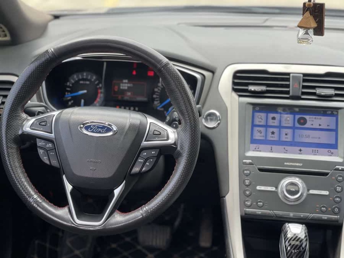 福特 蒙迪歐  2013款 2.0L GTDi200時(shí)尚型圖片