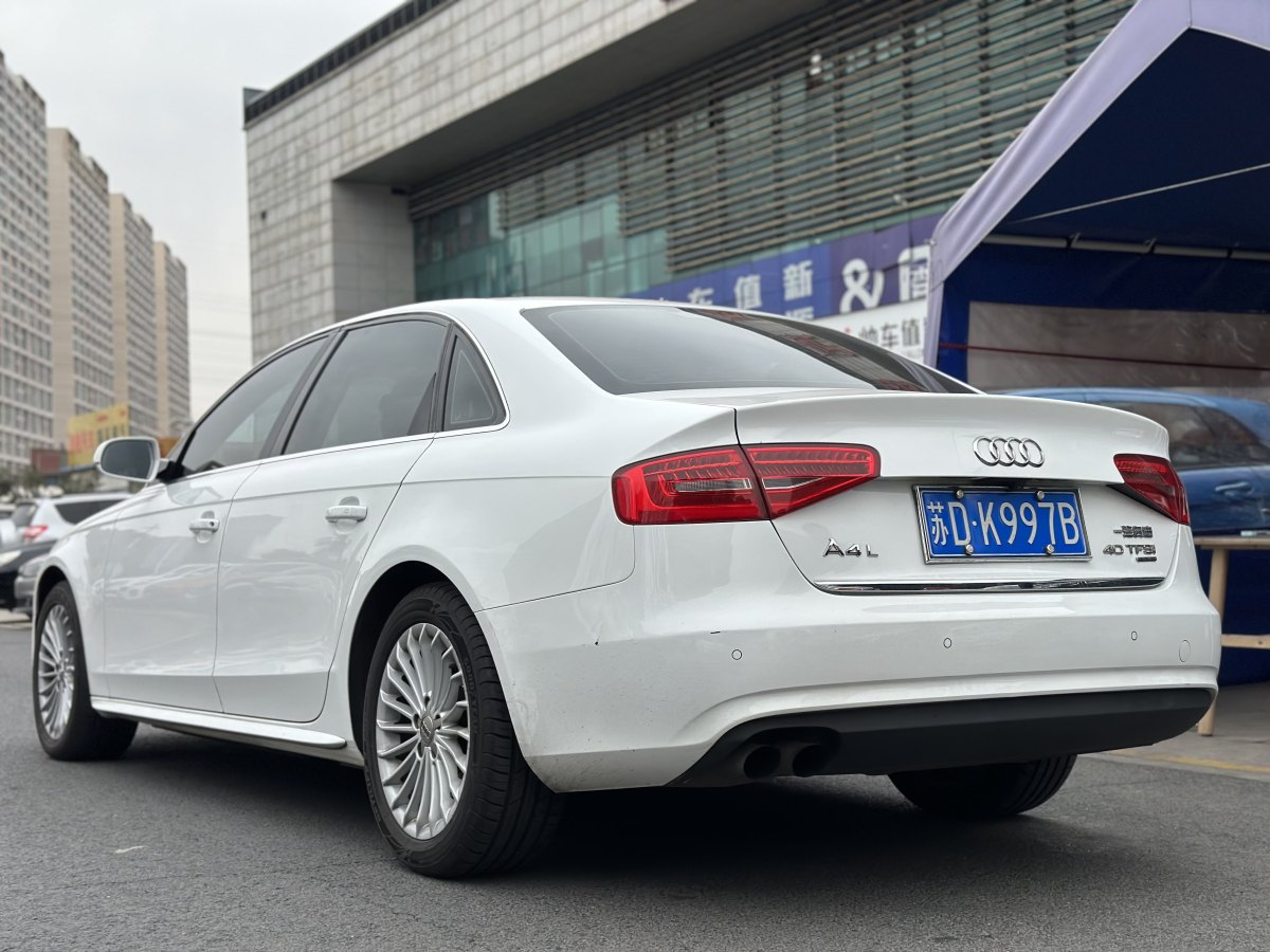 奧迪 奧迪A4L  2013款 40 TFSI quattro個性運(yùn)動型圖片