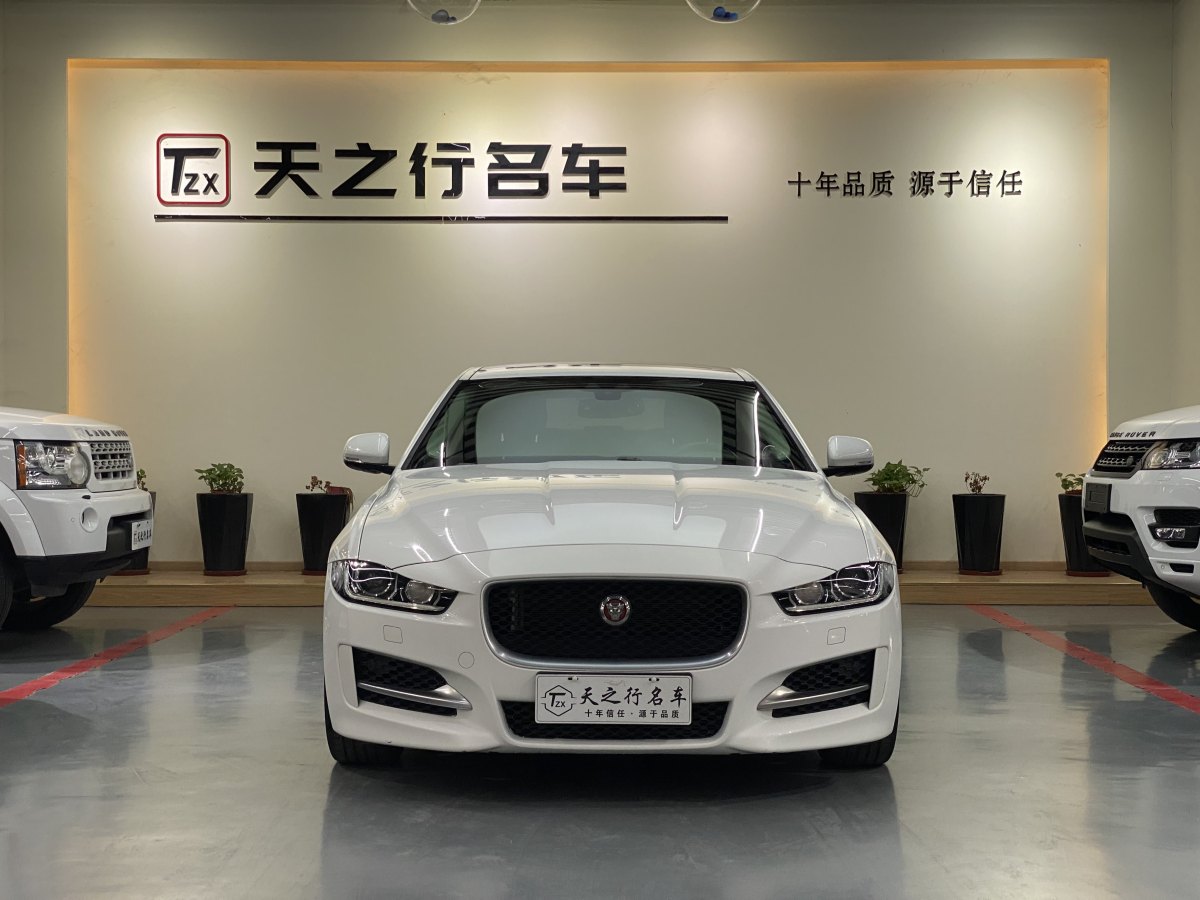 捷豹 XE  2015款 2.0T 200PS R-Sport圖片