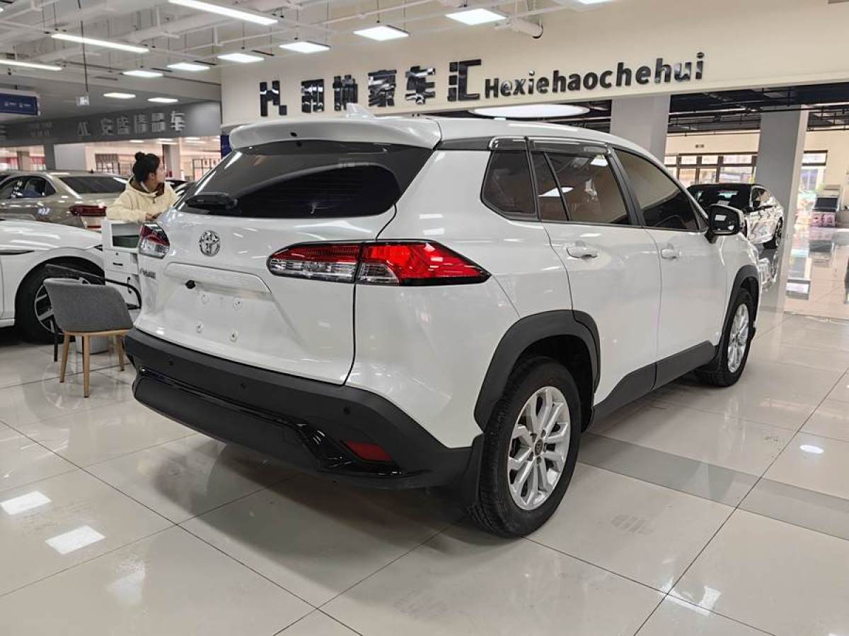 豐田 鋒蘭達  2022款 2.0L CVT領(lǐng)先版圖片