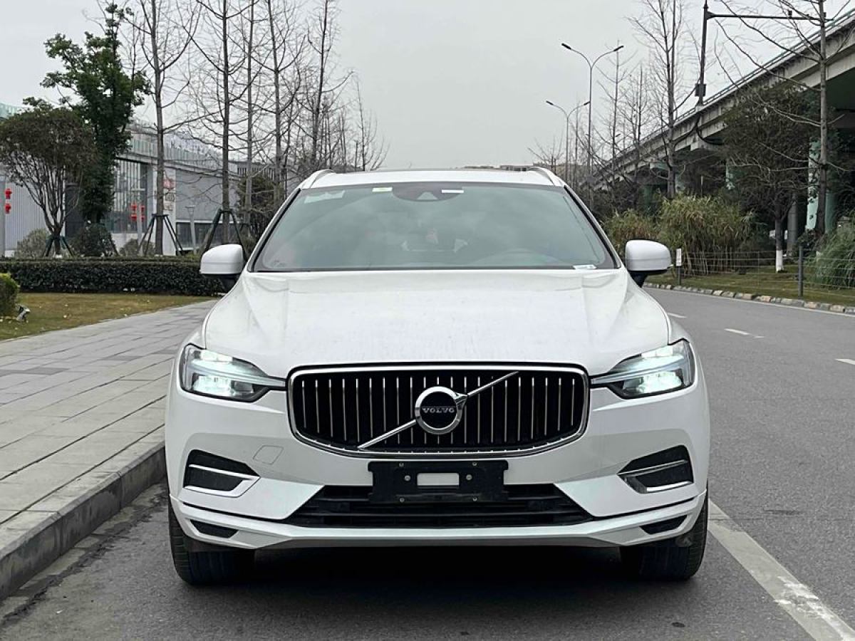 沃爾沃 XC60  2021款 T5 四驅(qū)智逸豪華版圖片