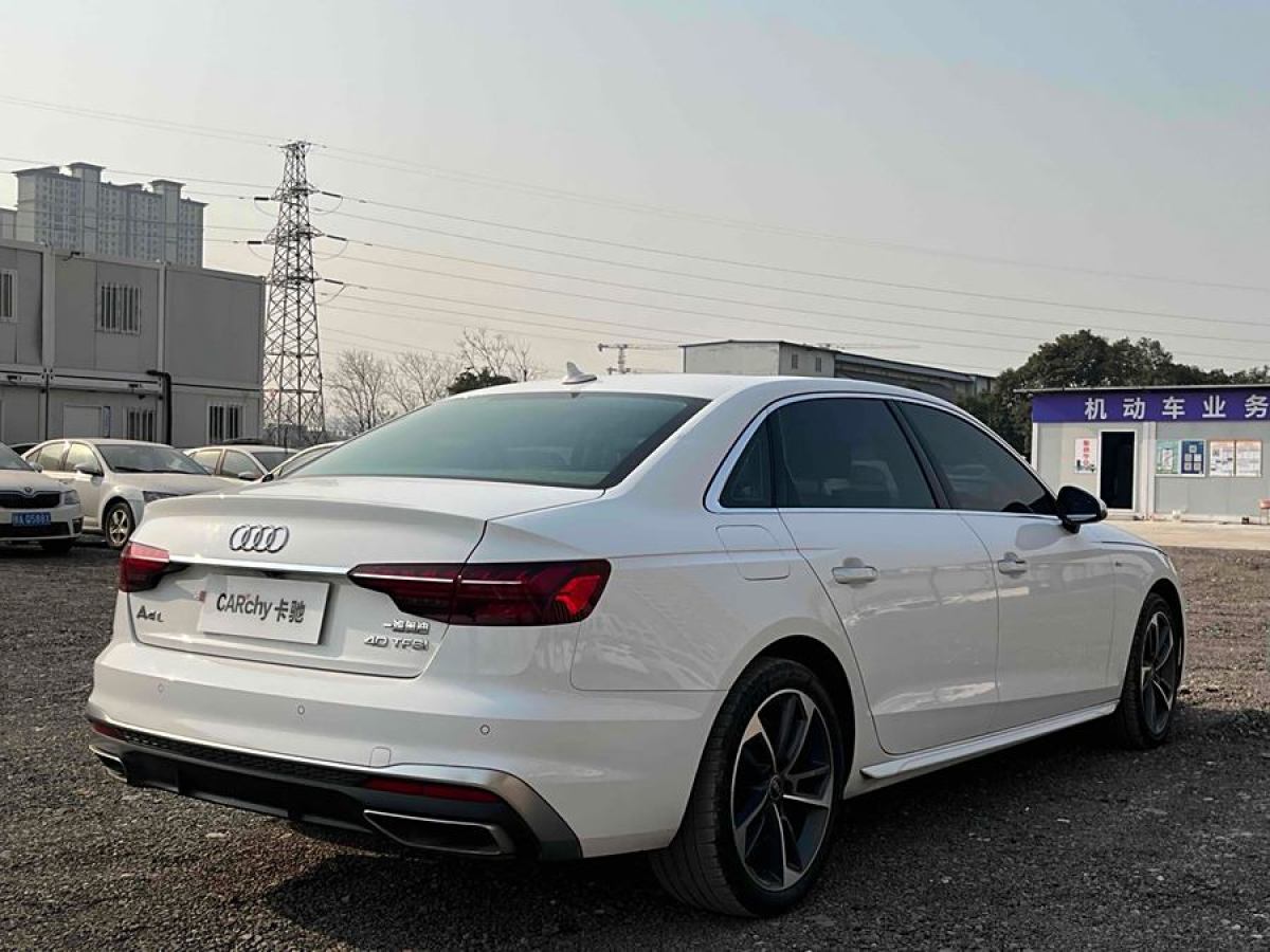 奧迪 奧迪A4L  2022款 40 TFSI 時尚動感型圖片