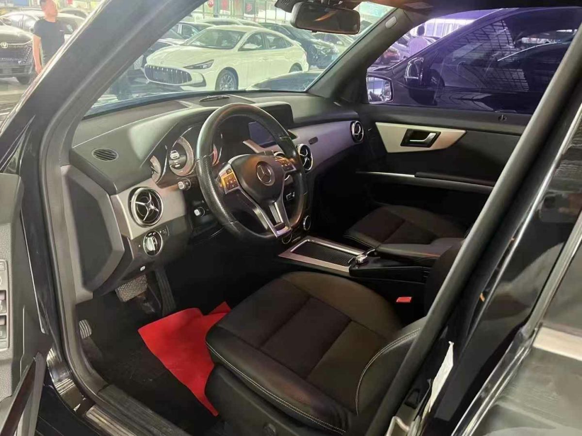 奔馳 奔馳GLK級  2015款 GLK 260 4MATIC 動感型 極致版圖片