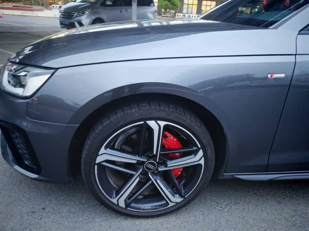 奧迪 奧迪A4L  2024款 40 TFSI 豪華動(dòng)感型圖片