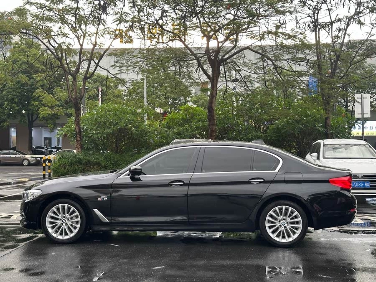 寶馬 寶馬5系  2018款 改款 530Li 領(lǐng)先型 豪華套裝圖片