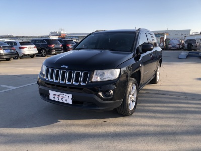 2013年3月 Jeep 指南者(進口) 2.0L 兩驅(qū)運動版圖片