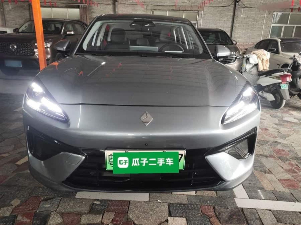 寶駿 寶駿云海  2024款 140km 插混版圖片