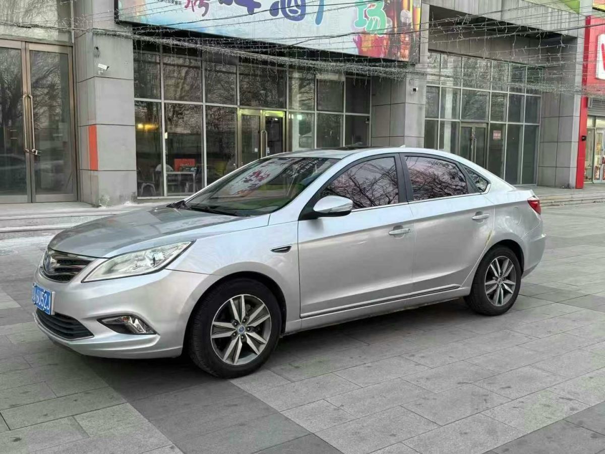 長安 逸動  2015款 1.6L 手動旗艦型圖片