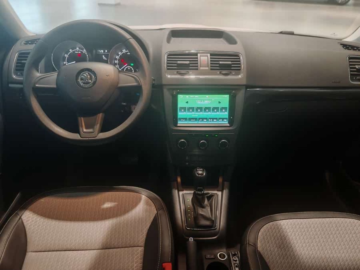 斯柯達(dá) Yeti  2016款 1.4TSI DSG前行版圖片