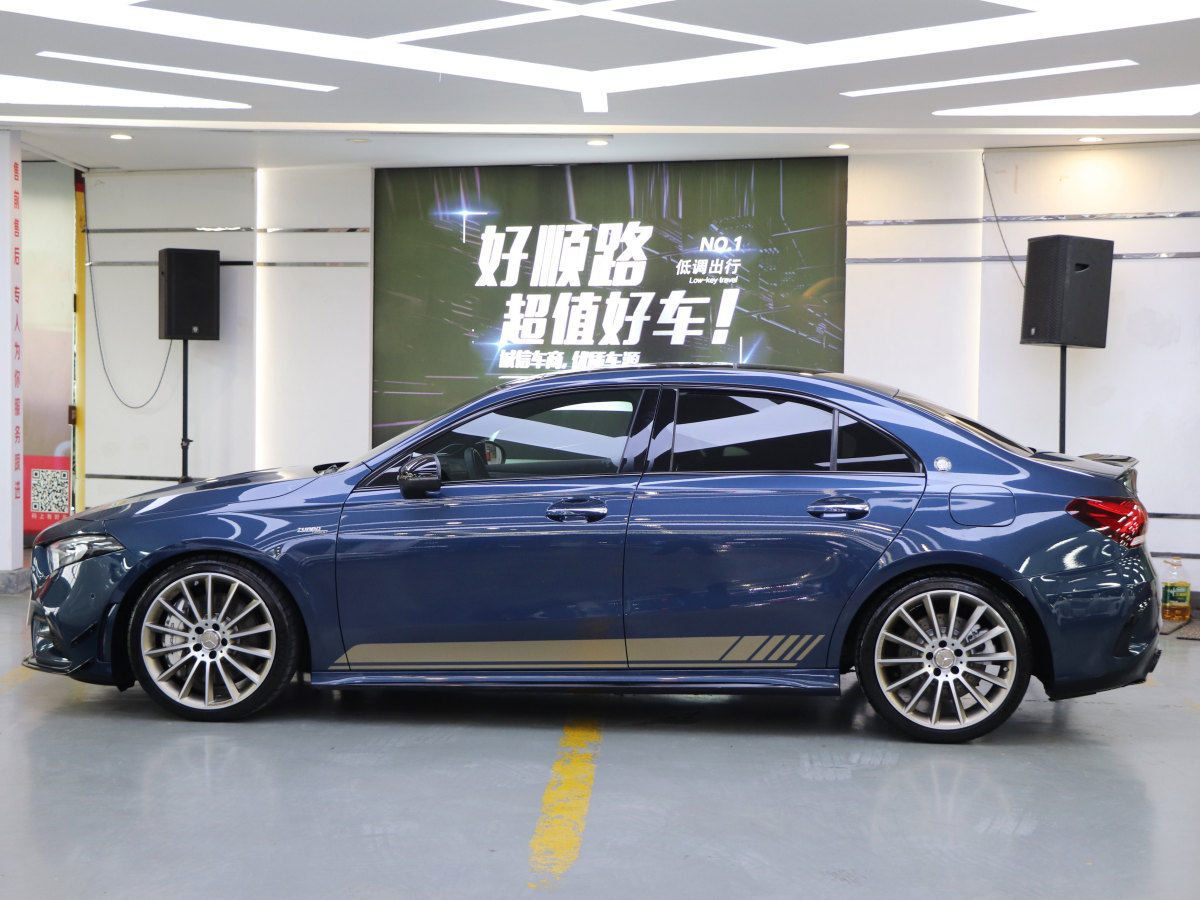 奔馳 奔馳A級AMG  2020款 改款 AMG A 35 4MATIC 先型特別版圖片