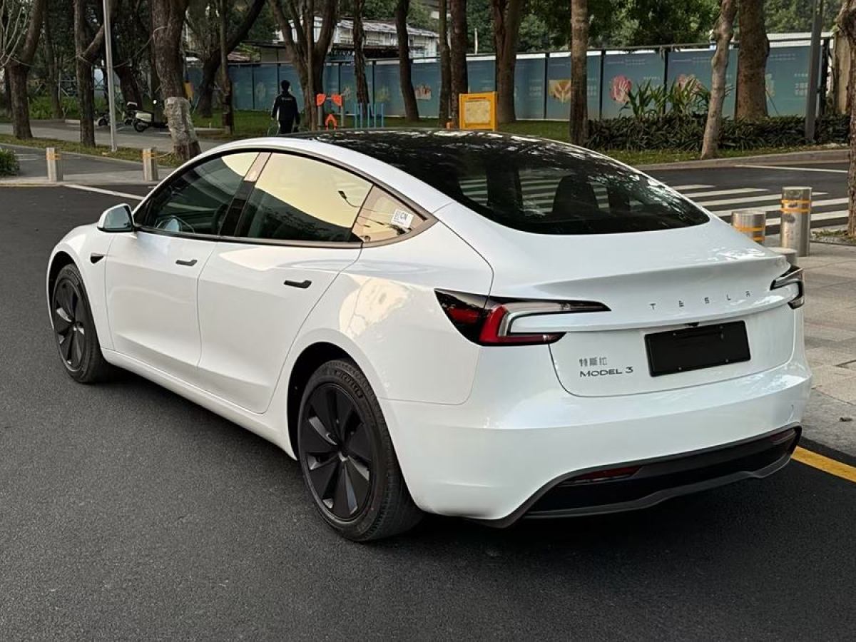 特斯拉 Model Y  2023款 后輪驅(qū)動(dòng)版圖片