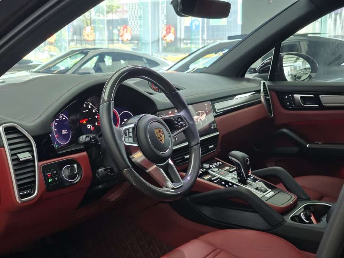 保時(shí)捷 Cayenne  2023款 Cayenne 3.0T 鉑金版圖片