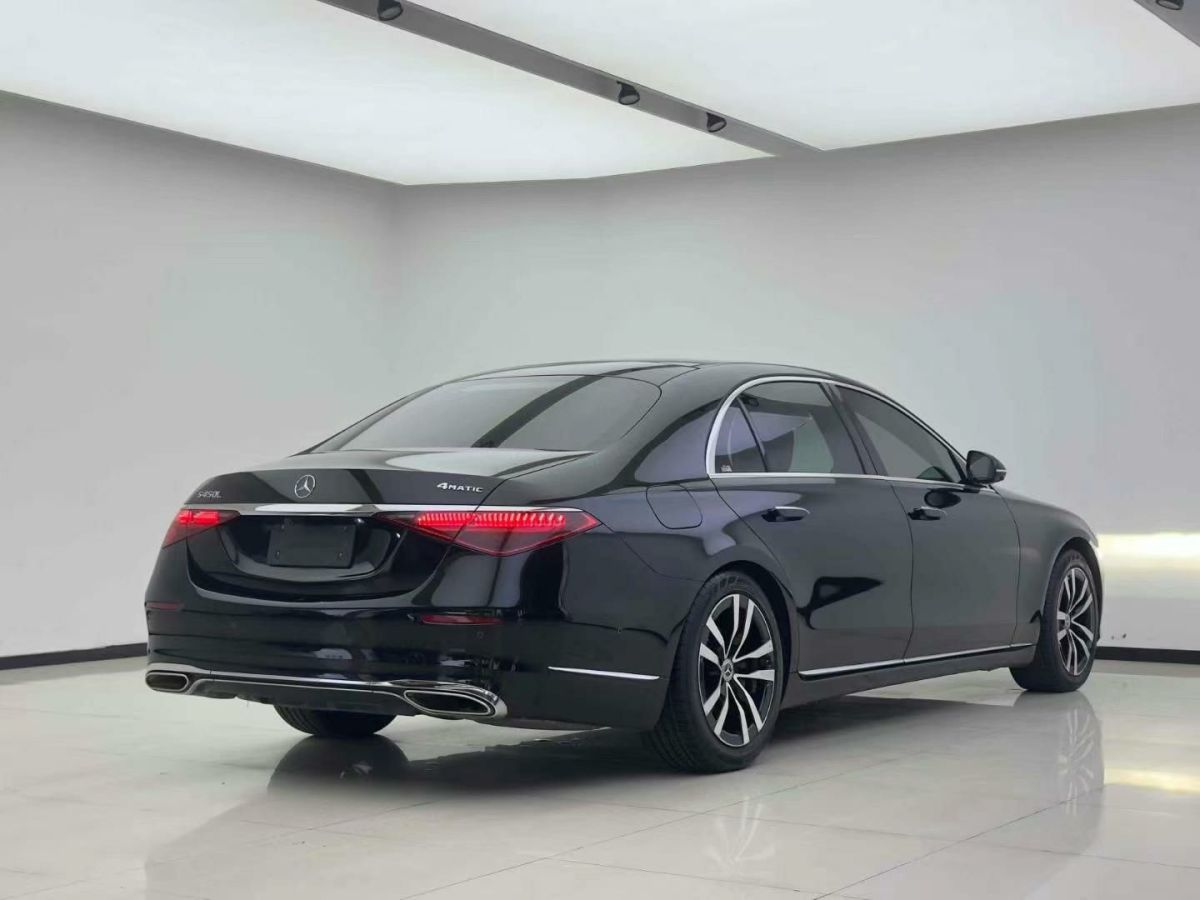 奔馳 威霆  2021款 2.0T 商務(wù)版 7座圖片