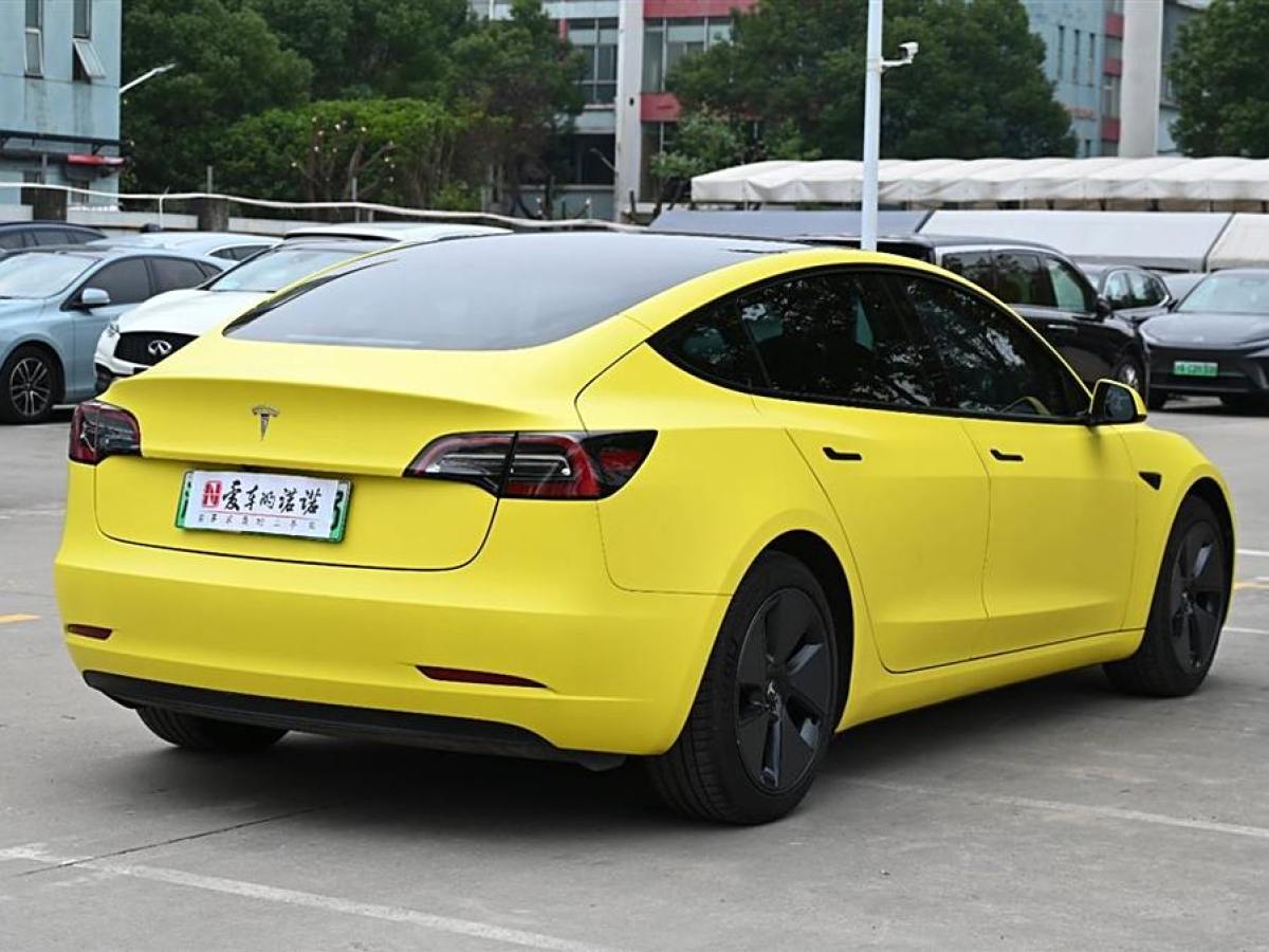 特斯拉 Model 3  2021款 改款 標(biāo)準(zhǔn)續(xù)航后驅(qū)升級版圖片