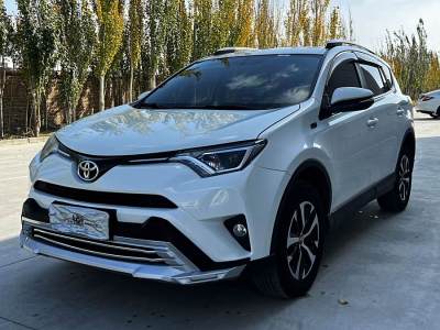 2018年2月 豐田 RAV4榮放 2.0L CVT兩驅(qū)都市版圖片