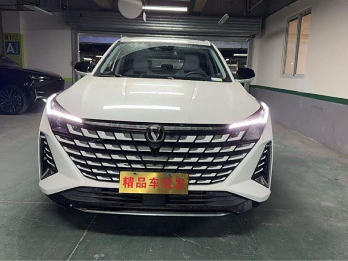 長(zhǎng)安 長(zhǎng)安UNI-Z  2025款 1.5T 尊貴型圖片