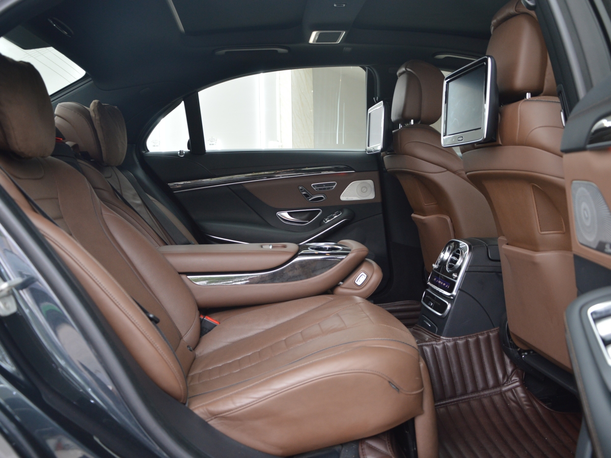 2014年2月奔驰 奔驰S级  2014款 改款 S 500 L 4MATIC