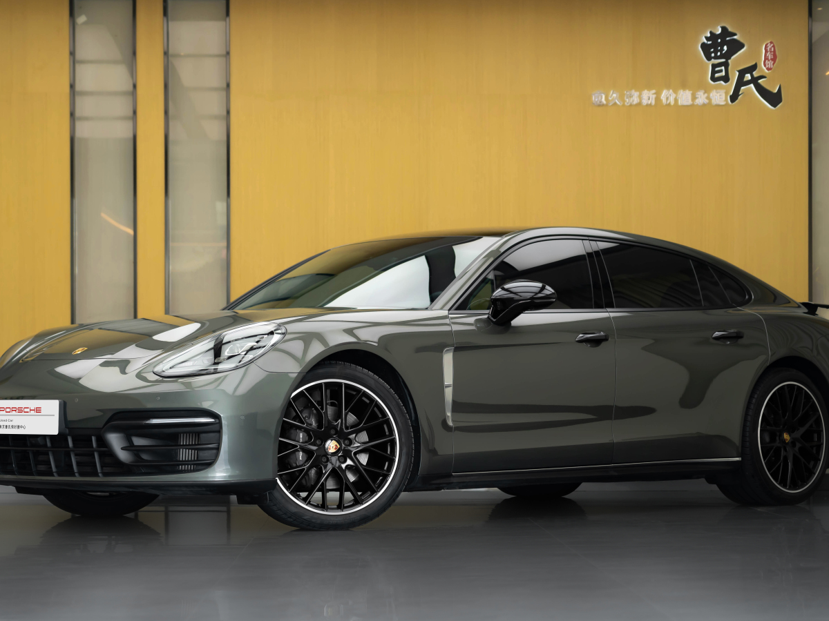 保時(shí)捷 Panamera  2022款 Panamera 4 行政加長(zhǎng)版 2.9T圖片