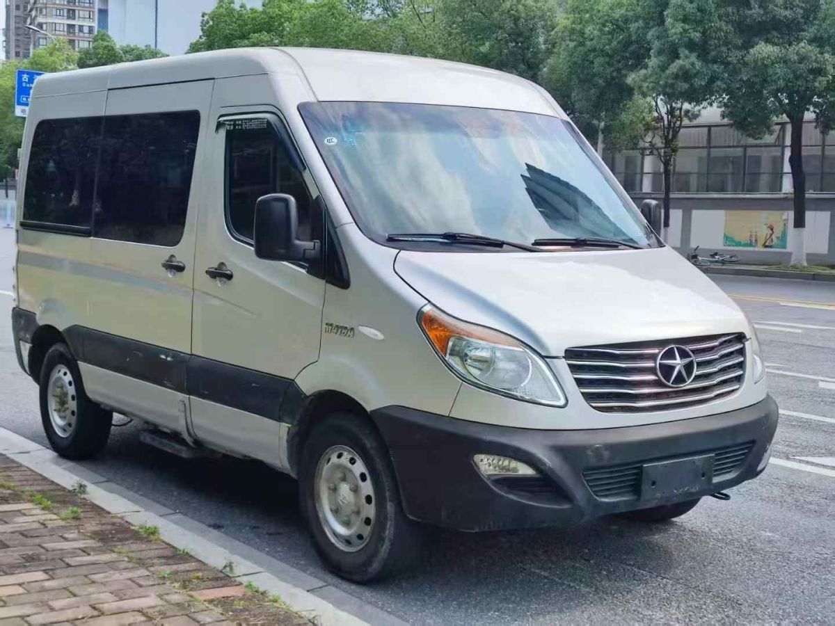 江淮 星銳  2018款 1.9T節(jié)油王廂式運(yùn)輸車3座D19TCIE11圖片