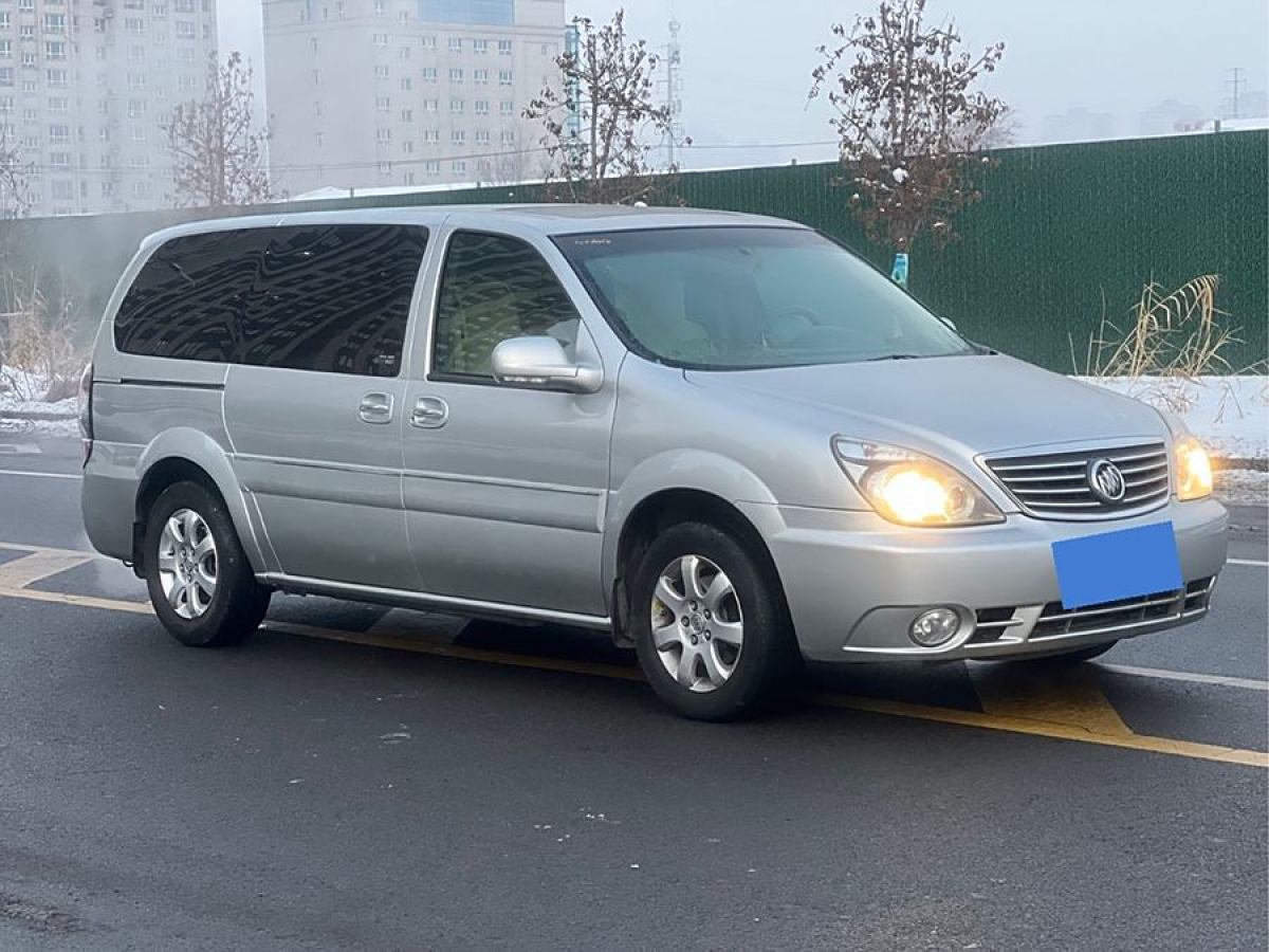 別克 GL8  2008款 陸尊 3.0L XT 導(dǎo)航版圖片