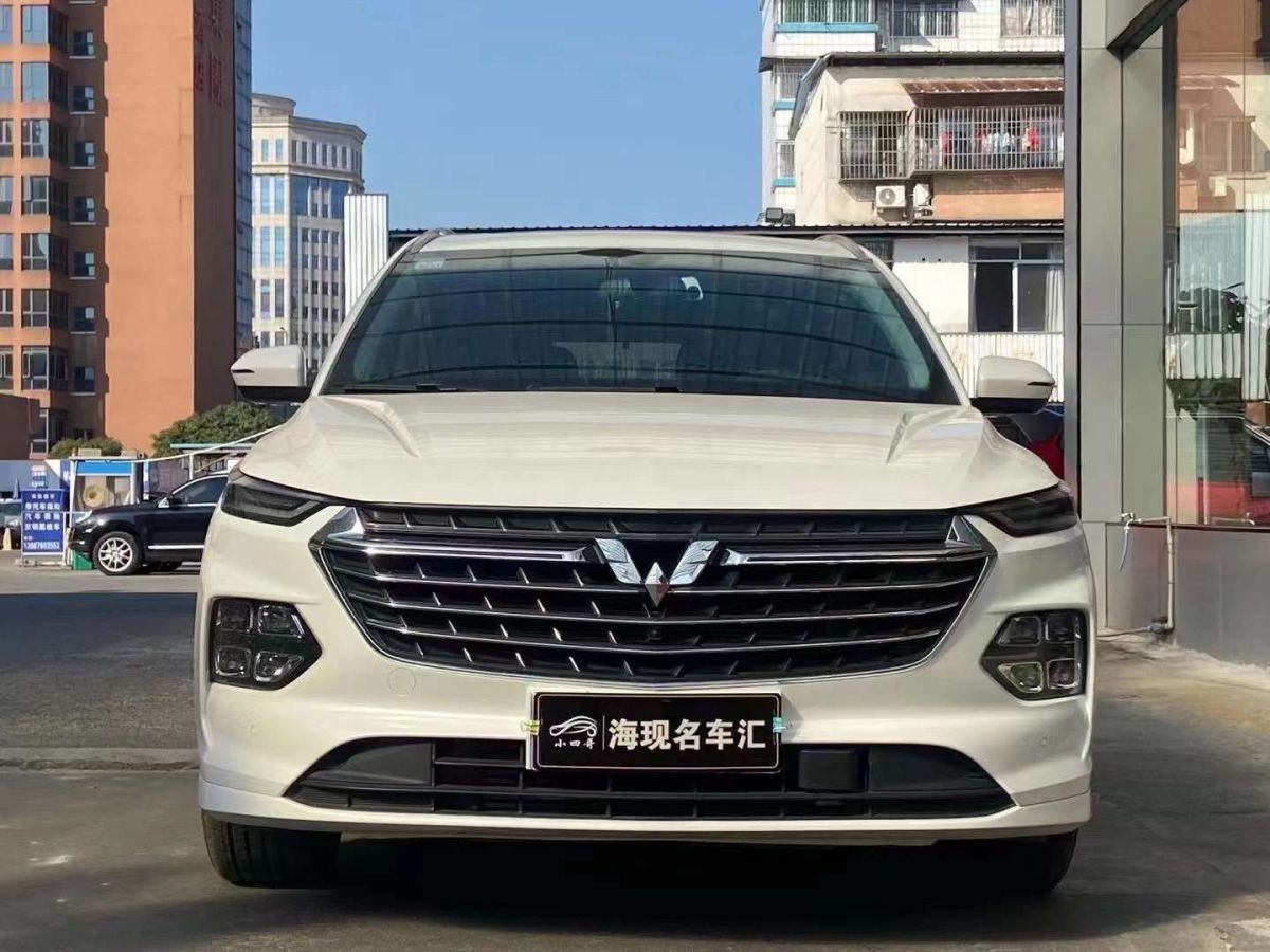 五菱 五菱宏光v 2021款 1.5l勁取版封窗車lar圖片