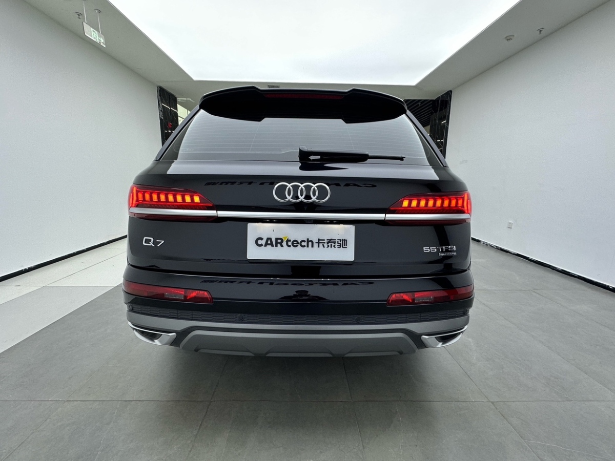 奧迪 奧迪Q7  2020款 55 TFSI quattro 至尊專享版圖片