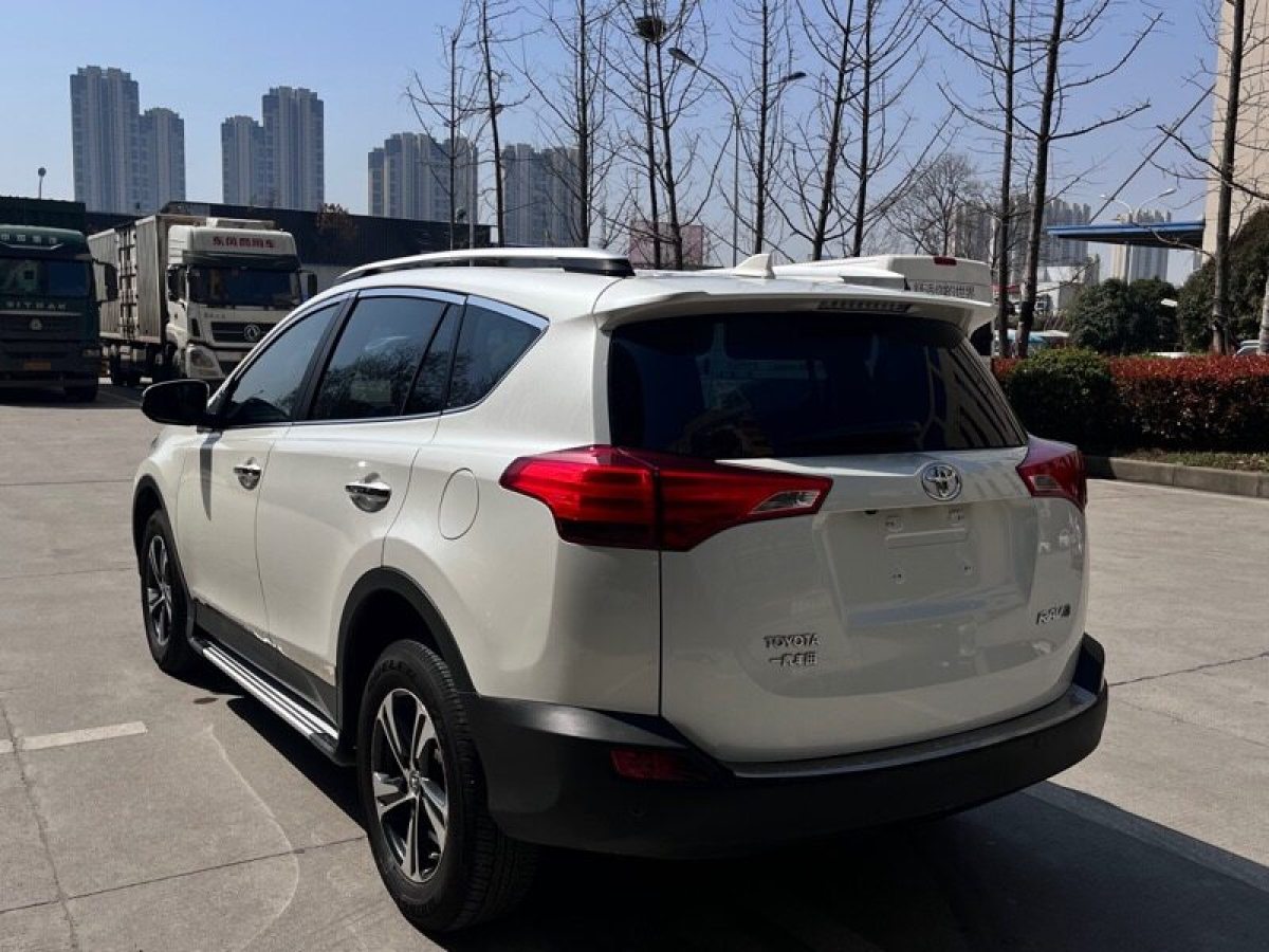 豐田 RAV4  2015款 2.0L CVT風(fēng)尚版圖片