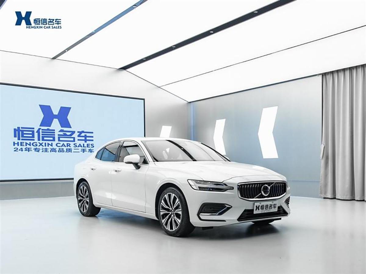 2022年12月沃爾沃 S60L  2023款 B4 智遠(yuǎn)豪華版