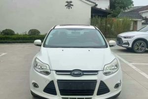福克斯 福特 兩廂經(jīng)典 1.8L 手動酷白典藏版