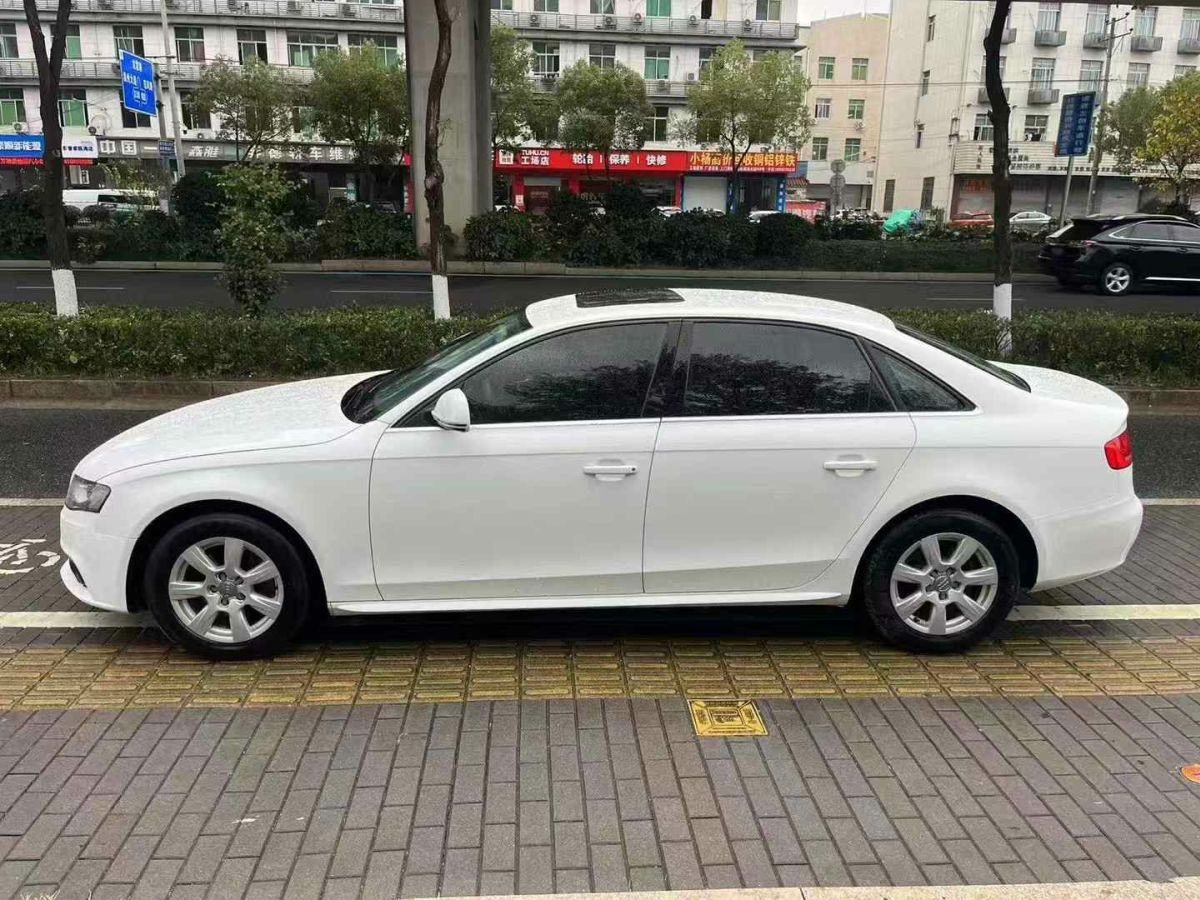 奧迪 奧迪A4L  2012款 2.0 TFSI 自動技術(shù)型圖片