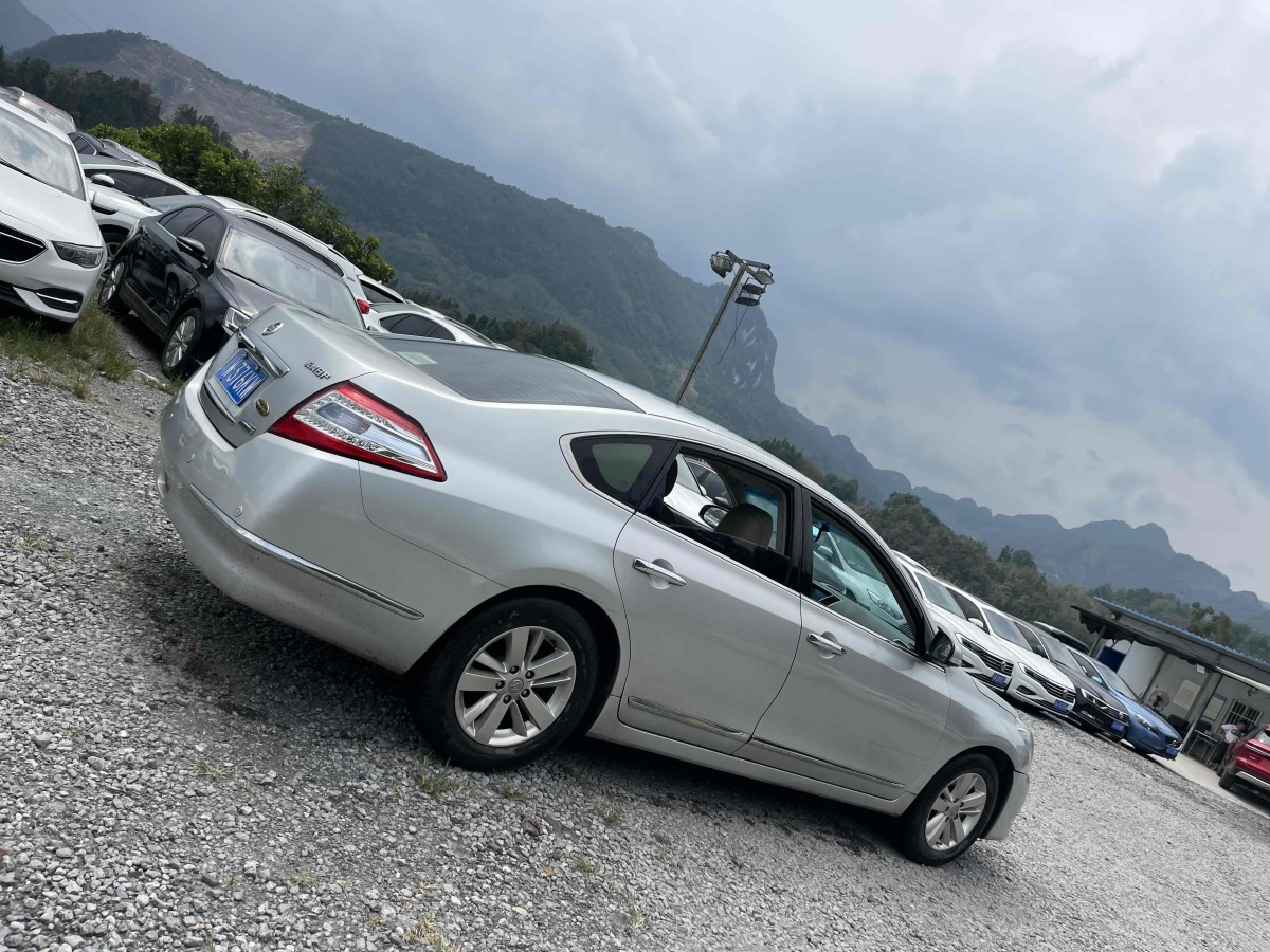 日產(chǎn) 天籟  2011款 2.0L XL榮耀版圖片