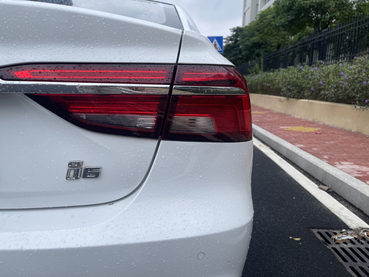 榮威 i6  2019款 PLUS 1.6L CVT 4G互聯(lián)旗艦大贊版圖片