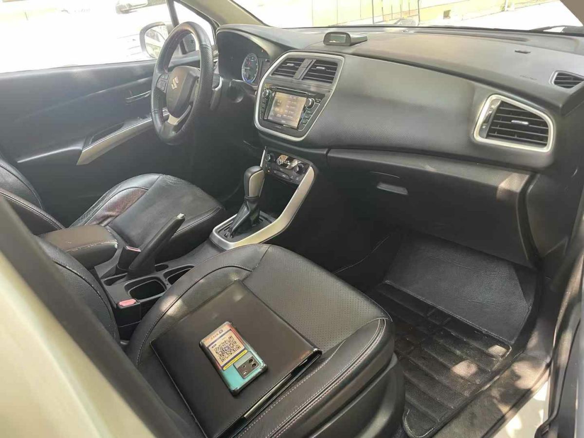 鈴木 鋒馭  2014款 1.6L CVT兩驅(qū)精英型圖片