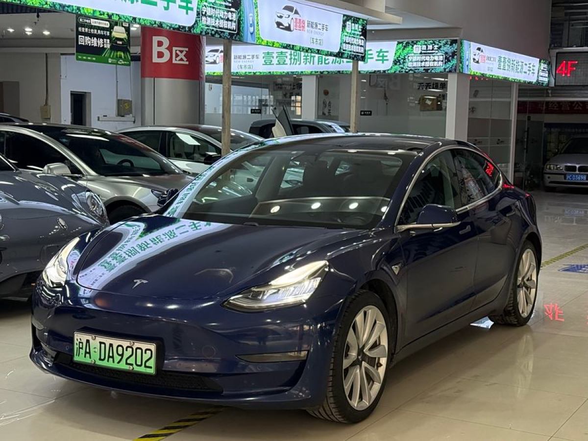 2020年7月特斯拉 Model 3  2020款 改款 長(zhǎng)續(xù)航后輪驅(qū)動(dòng)版