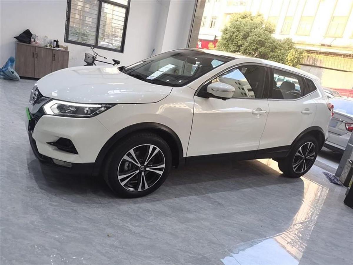 日產(chǎn) 逍客  2019款  2.0L CVT豪華版圖片