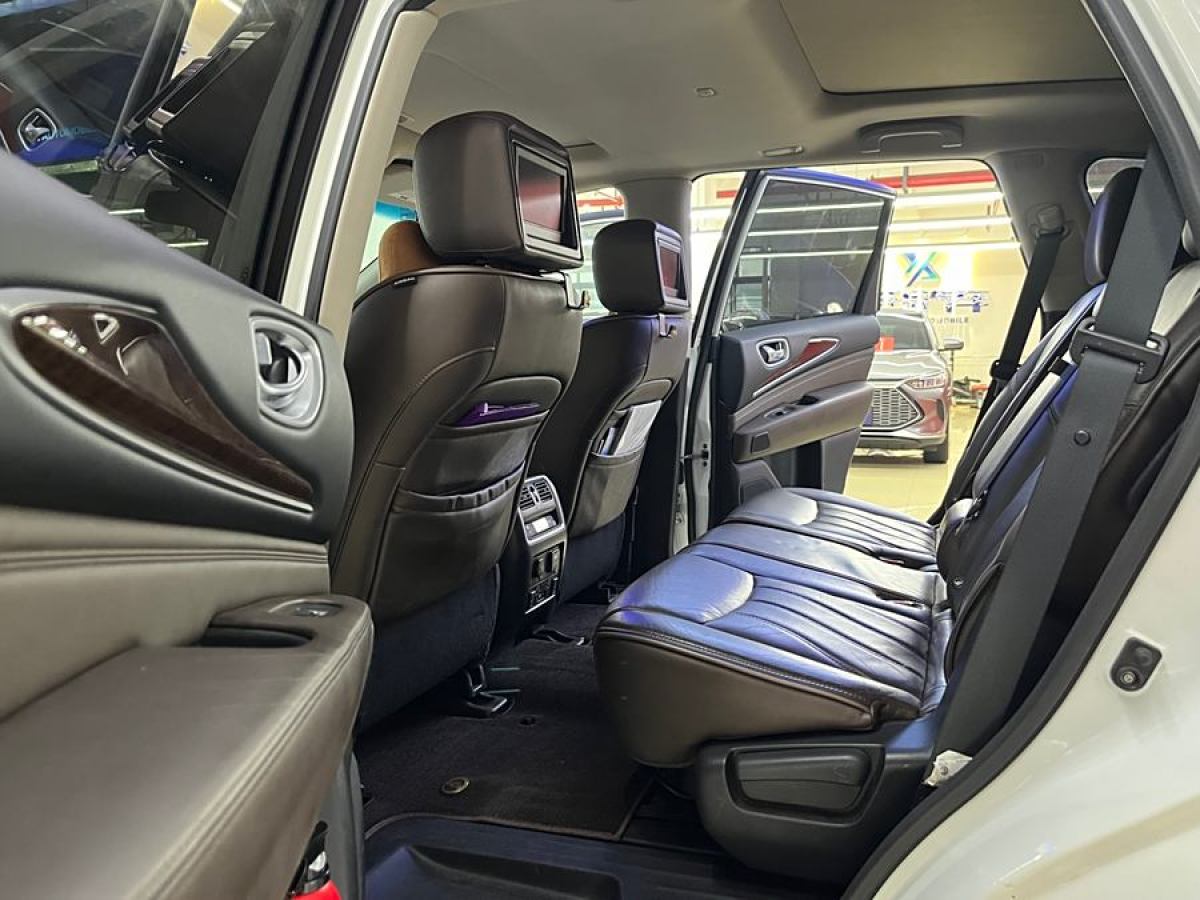 英菲尼迪 QX60  2020款 2.5 S/C Hybrid 四驅(qū)全能版圖片