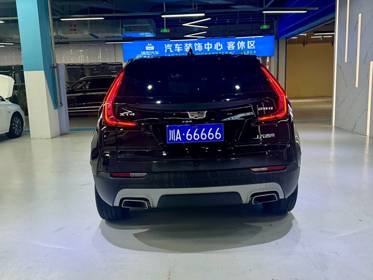 凱迪拉克 XT4  2018款 28T 兩驅(qū)領(lǐng)先型圖片