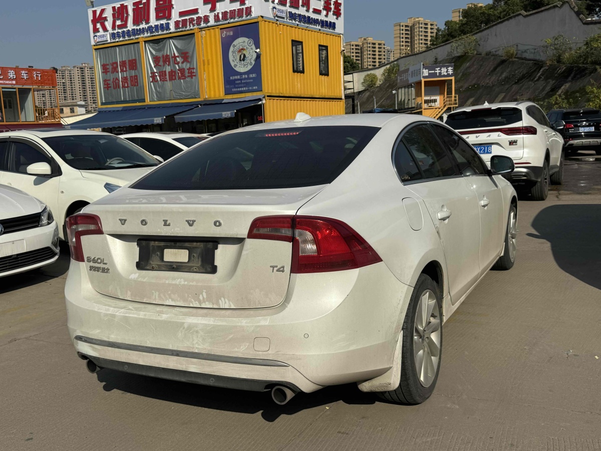 沃爾沃 S60  2017款 L 2.0T T4 智遠(yuǎn)版圖片