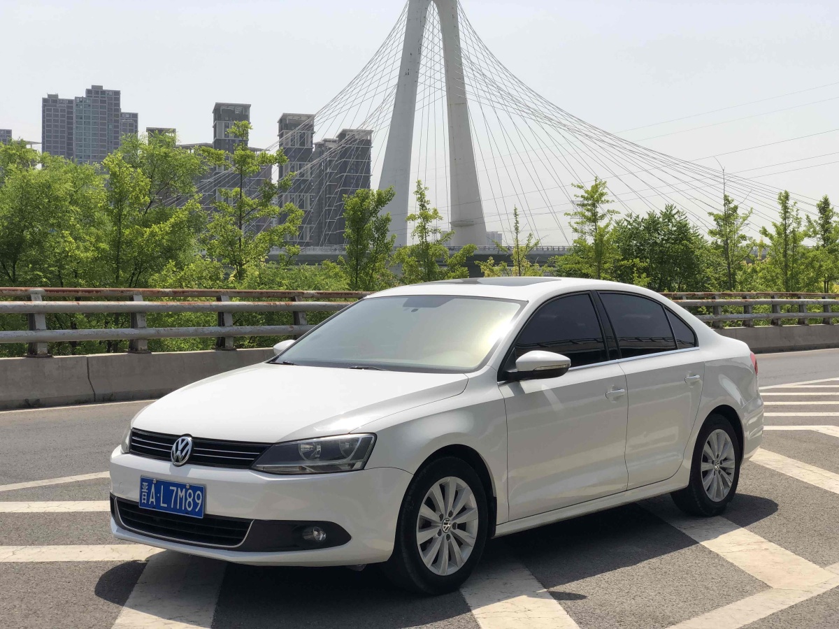2013年10月大眾 速騰  2014款 改款 1.6L 自動舒適型