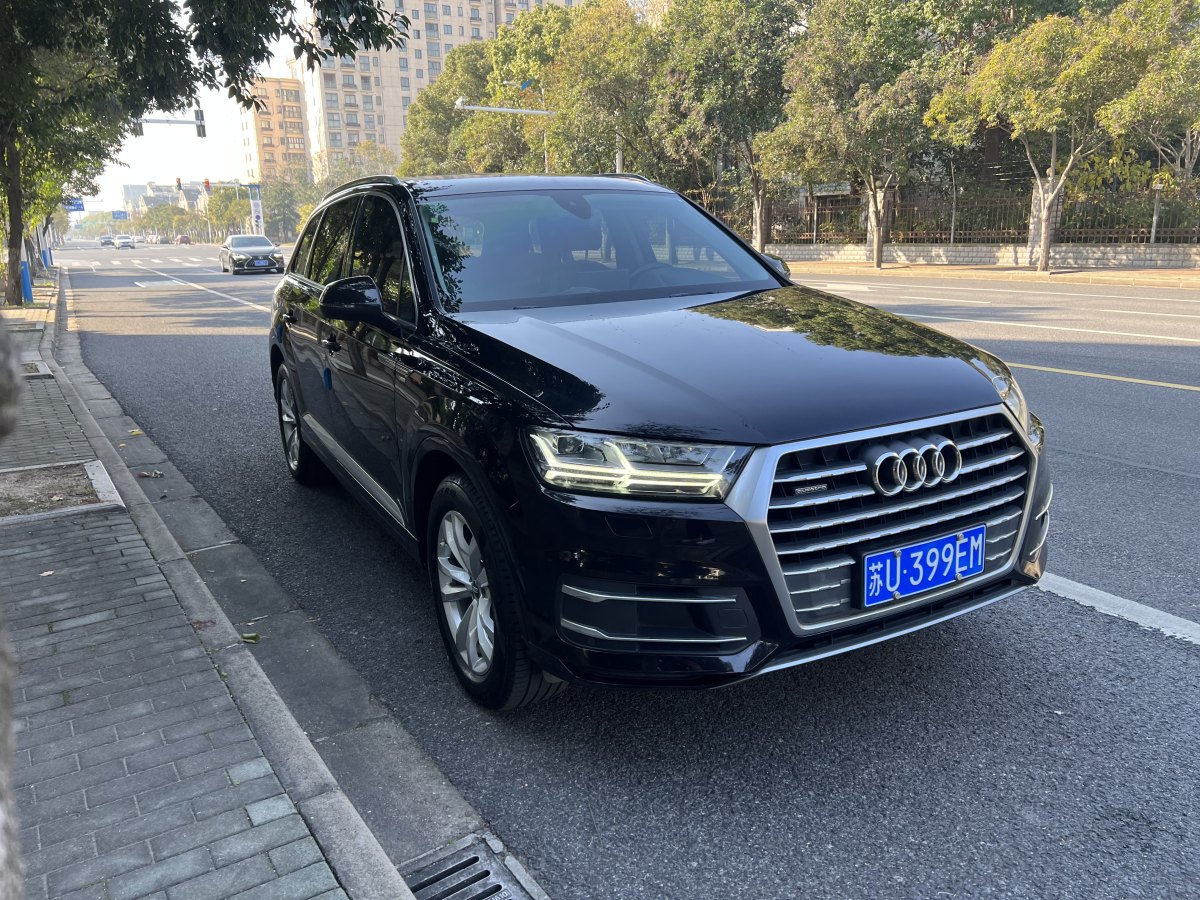 奧迪 奧迪Q7  2018款 40 TFSI S line運(yùn)動(dòng)型圖片