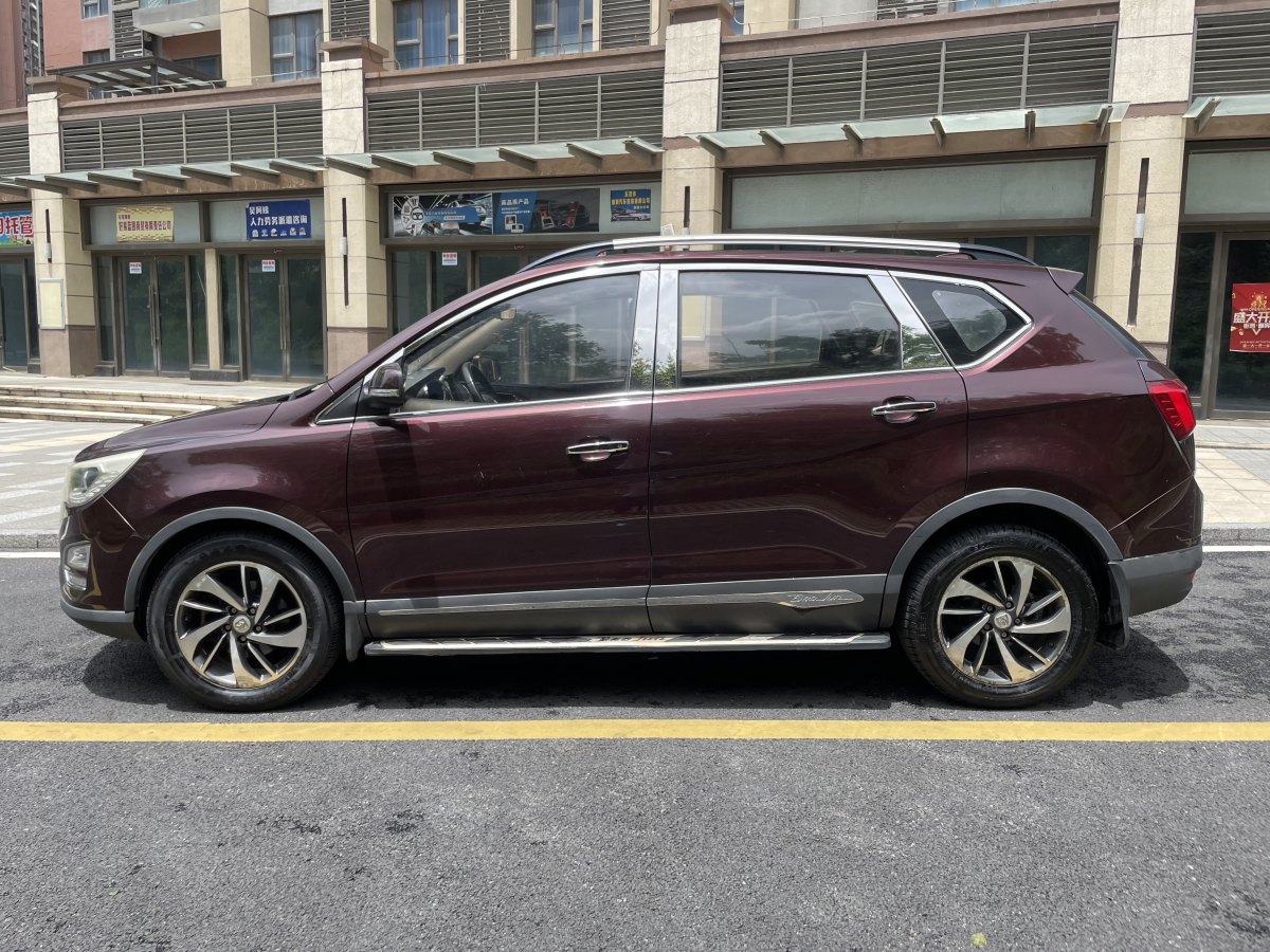 宝骏 560  2016款 1.8L 手动舒适型图片