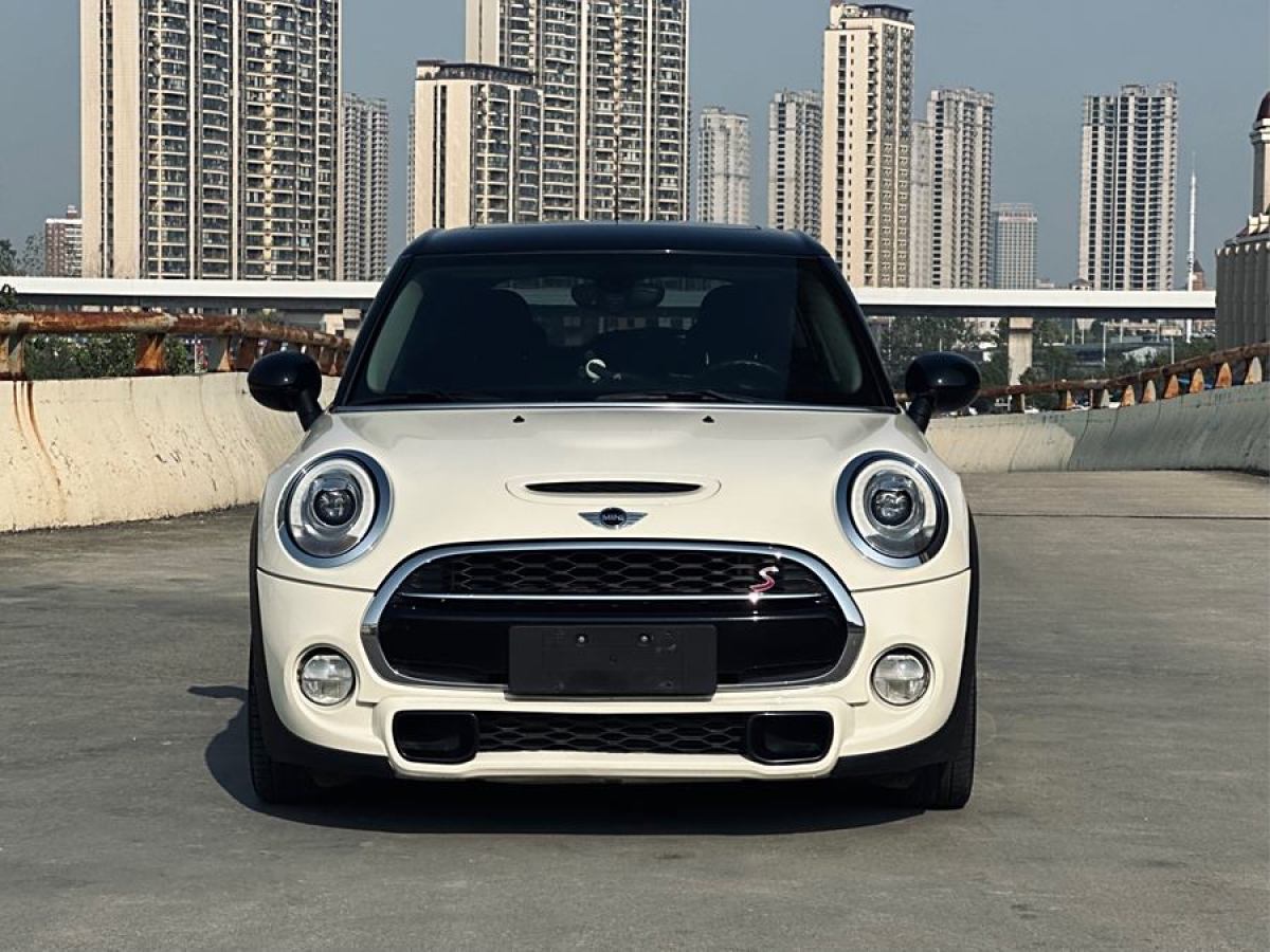 MINI MINI  2017款 2.0T COOPER S 賽車控 五門版圖片