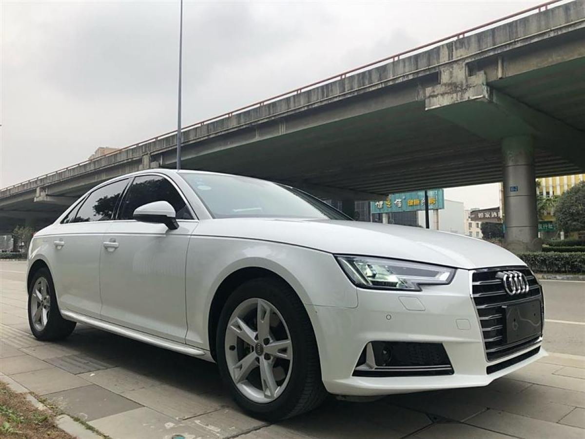 奧迪 奧迪A4L  2017款 40 TFSI 進取型圖片