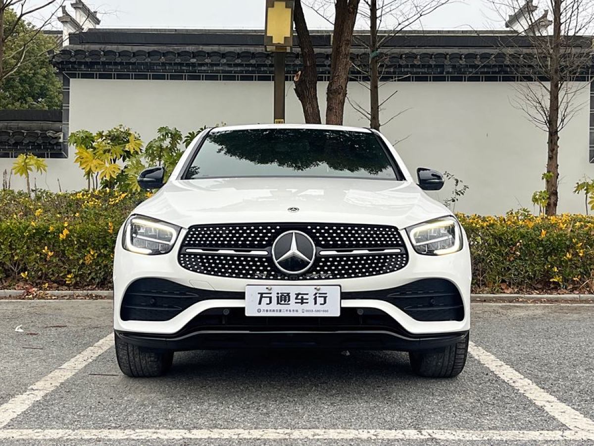 奔馳 奔馳GLC  2021款 GLC 260 4MATIC 轎跑SUV圖片