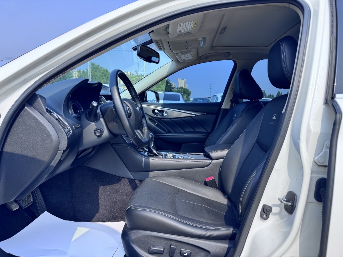 英菲尼迪 Q50  2014款 2.0T 豪華版圖片