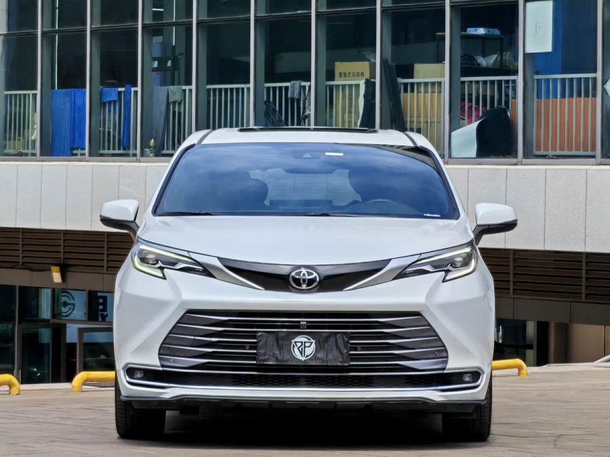 豐田 賽那SIENNA  2024款 2.5L混動 臻享尊貴版圖片