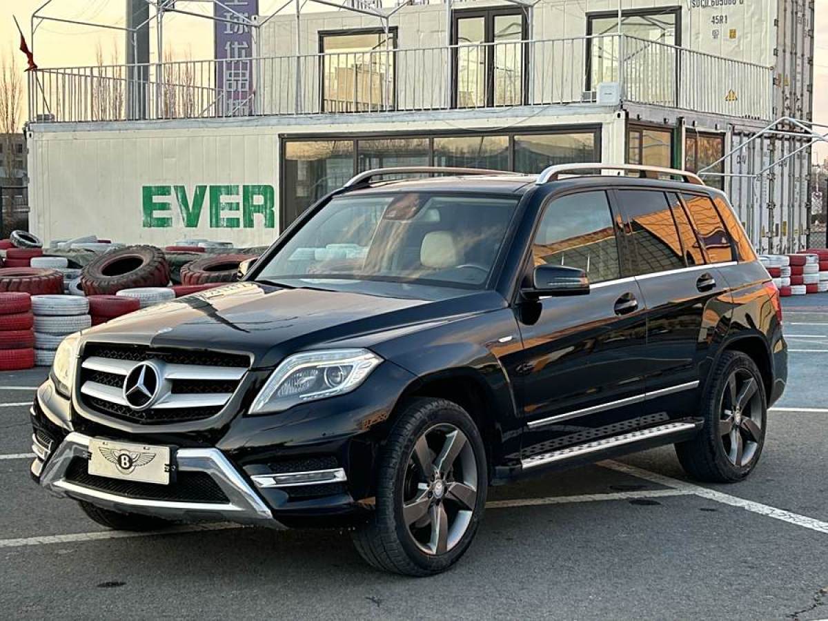 2015年5月奔馳 奔馳GLK級  2015款 GLK 260 4MATIC 時(shí)尚型 極致版