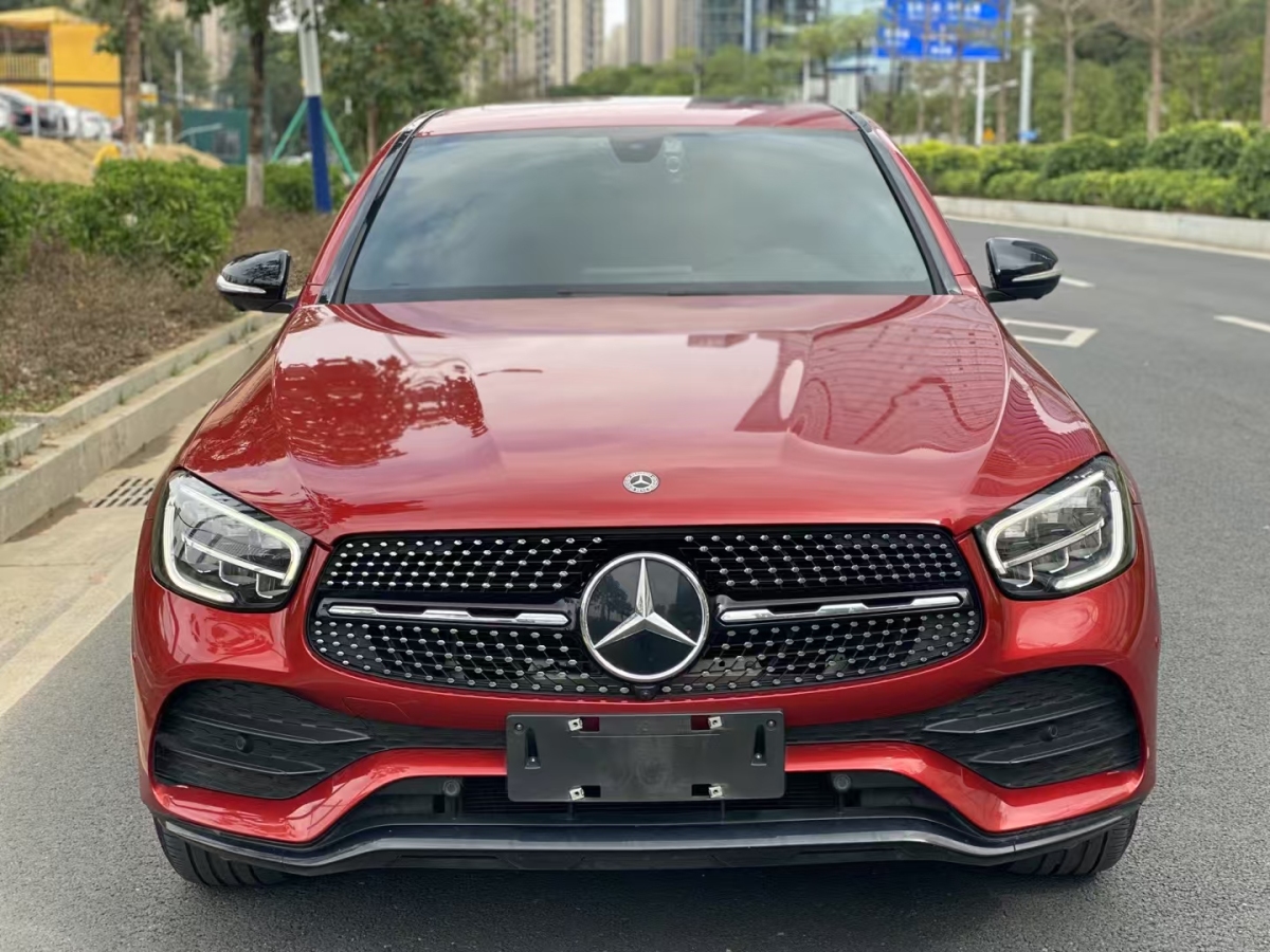 奔馳 奔馳GLC  2022款 改款 GLC 260 4MATIC 轎跑SUV圖片