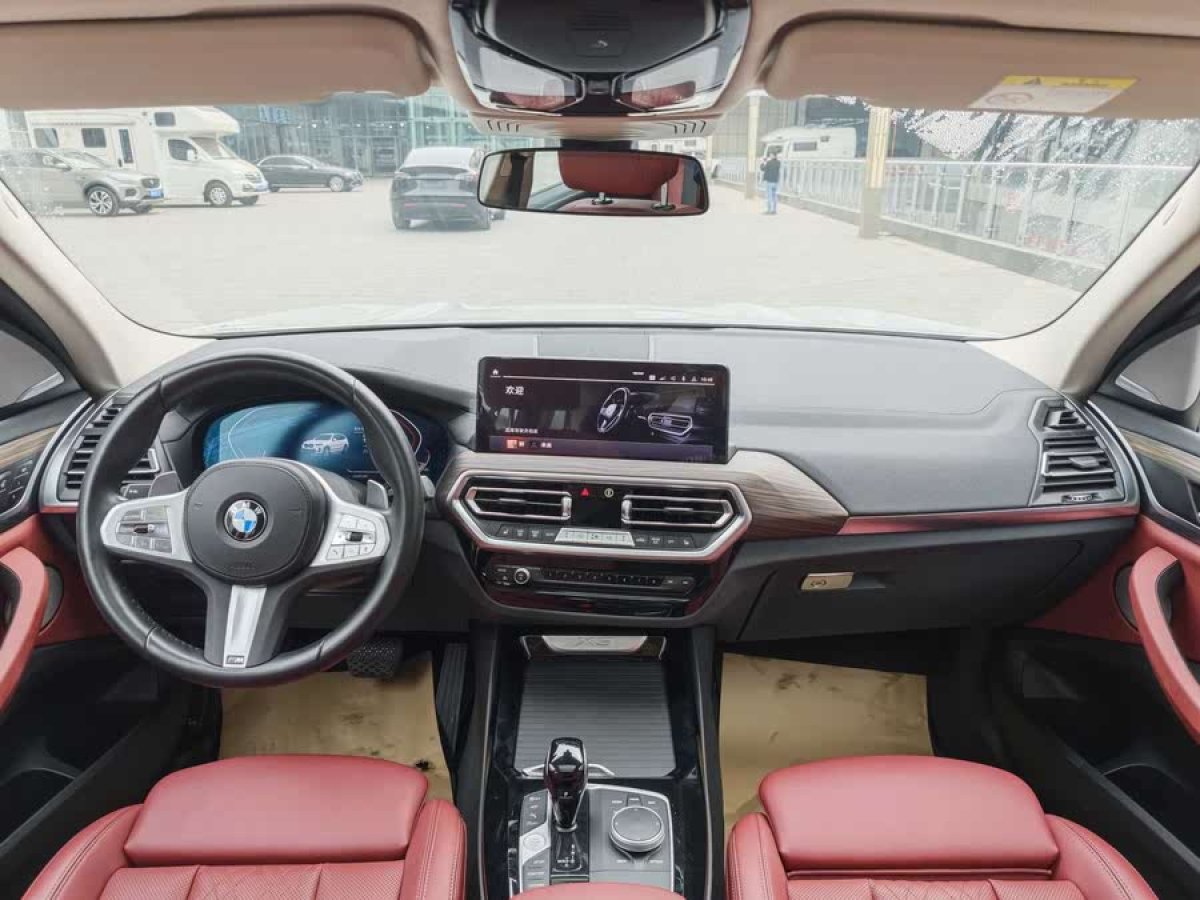 寶馬 寶馬X3  2023款 xDrive30i 領(lǐng)先型 M曜夜套裝圖片
