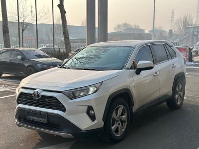 2022年6月 豐田 RAV4榮放 2.0L CVT兩驅(qū)風(fēng)尚版圖片